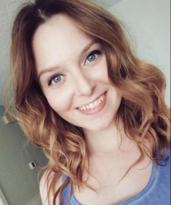 Amateur Porn Model Emma Evins