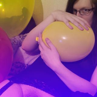 Balloons photo gallery by Nekomi Scarlet