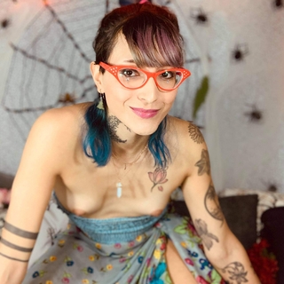 Tgirl Gf Shows Off photo gallery by Flowergoth Roze