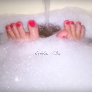 cum take a bath with me photo gallery by Goddess Elea