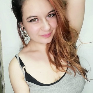 I'm sexy hair red girl photo gallery by Jessicajons94