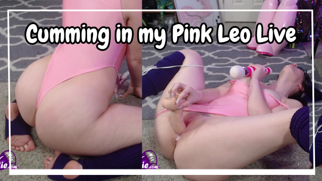 Cumming in my Pink Leo Live