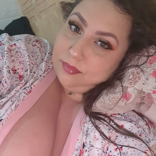 Nudes and some lingerie (face fetish too) photo gallery by Lora BBW