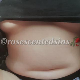 Cheeky Underboob and Tummy photo gallery by Rosescentedsins