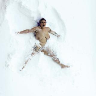 Naked Snow Angel photo gallery by Tequila