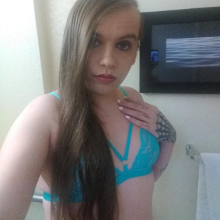 Amateur Porn Model Skylar Adams