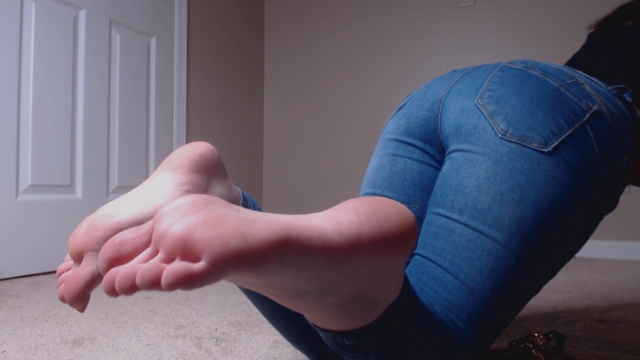 Dirty Feet and Tight Jeans by Venus Venerous