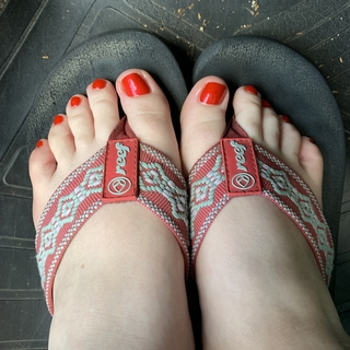 fresh manicure and pedicure photo gallery by Violet Parrish