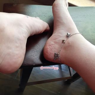 New Ankle Bracelet From Daddy photo gallery by Miss Luci